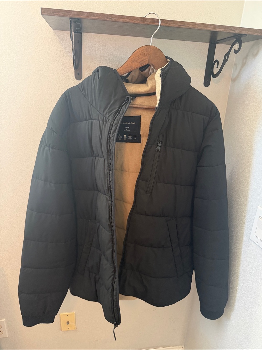 Abercrombie & Fitch Black Puffer Jacket with Tan Lining